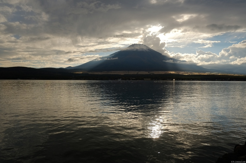tak1510_Fujisan01.jpg